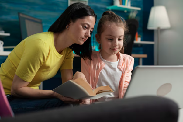 Screen-Free vs. Online Storytime: How Parents Can Balance Reading Activities